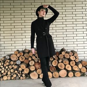 Long Sleeveless Double Breasted Jacket with Belt